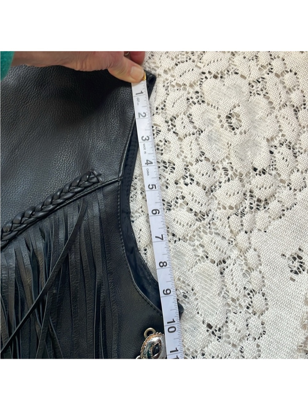 Leather vest size medium - Picture 9 of 10
